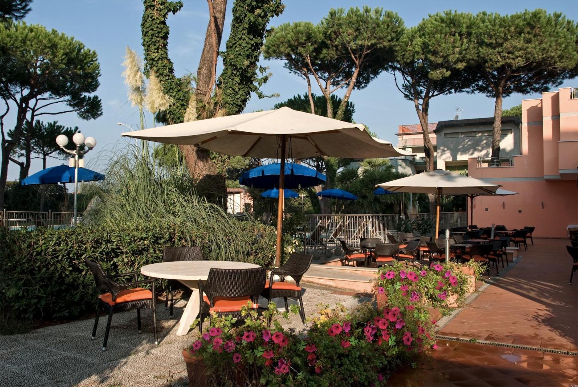 Versilia Palace Hotel Marina di Pietrasanta Luaran gambar