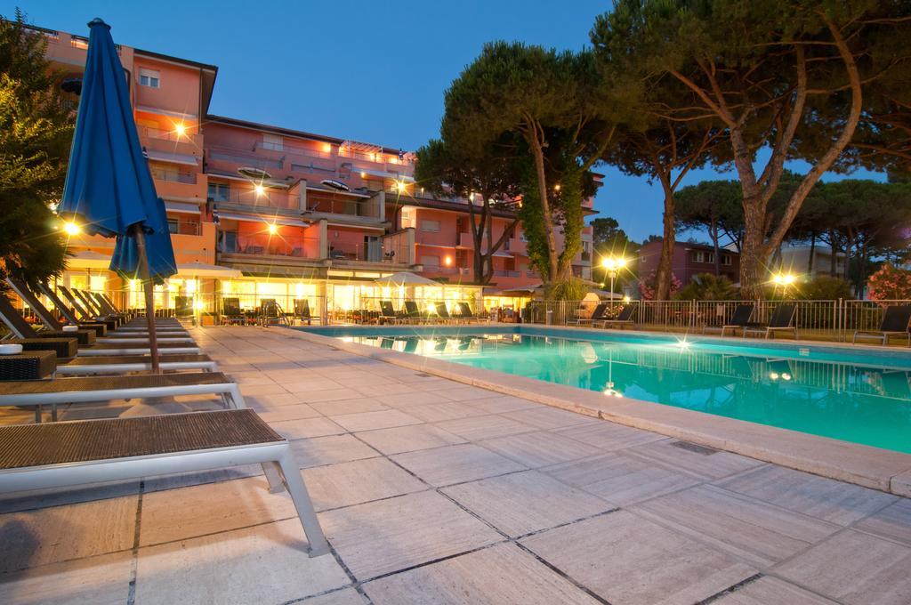 Versilia Palace Hotel Marina di Pietrasanta Luaran gambar