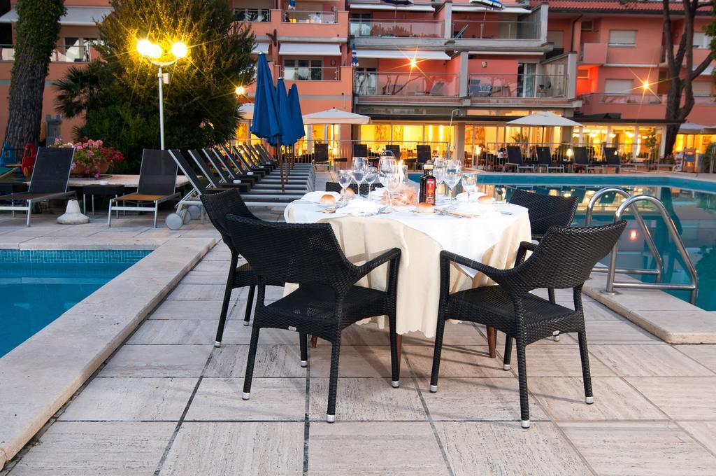 Versilia Palace Hotel Marina di Pietrasanta Luaran gambar